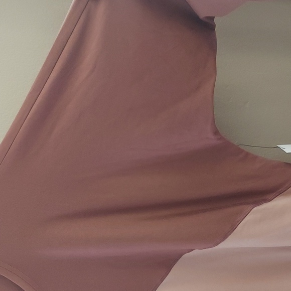 TAHARI SPORT Diagonal Color Block Dolman Sleeve Pullover Top - Picture 11 of 11